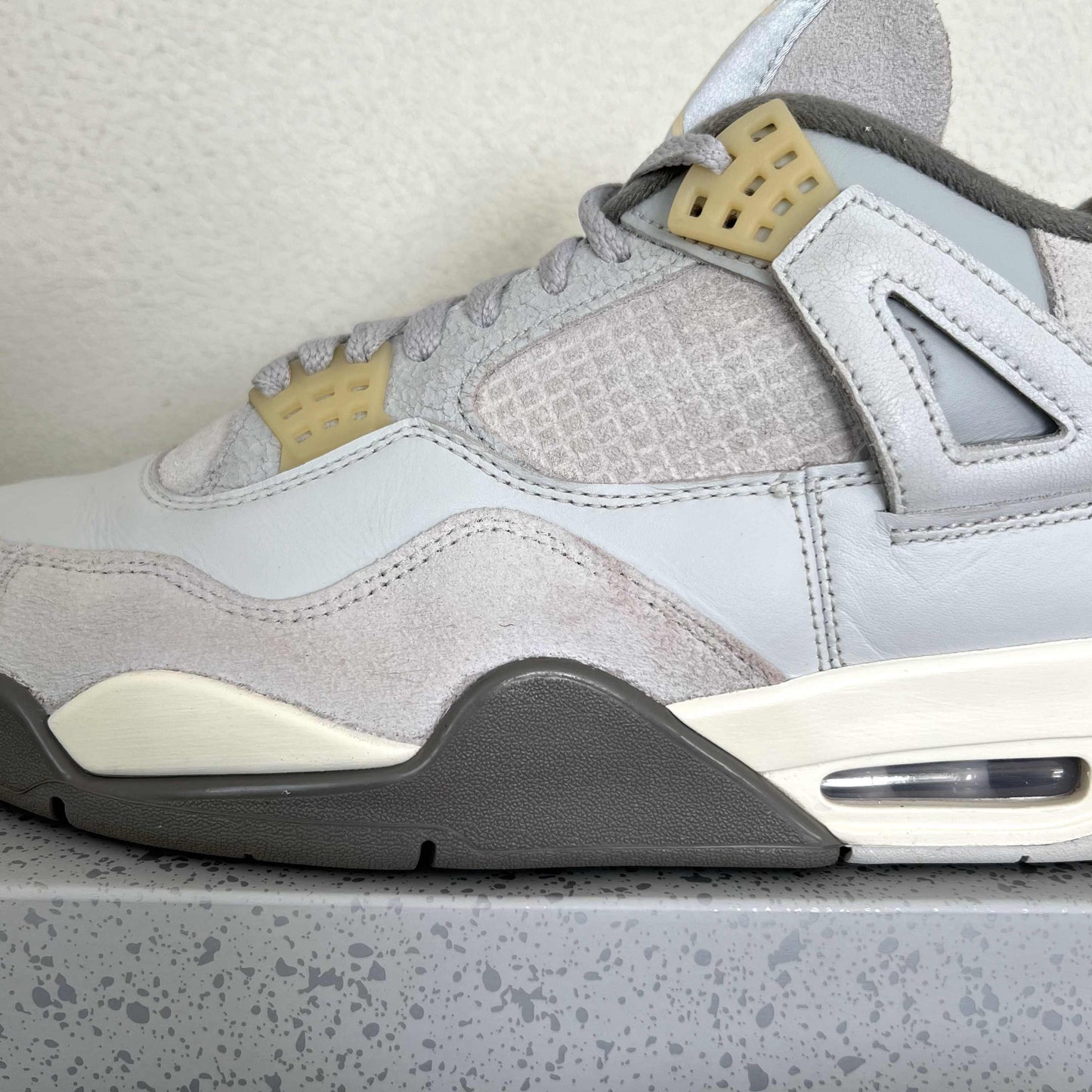 Air Jordan 4 Craft - Photon Dust