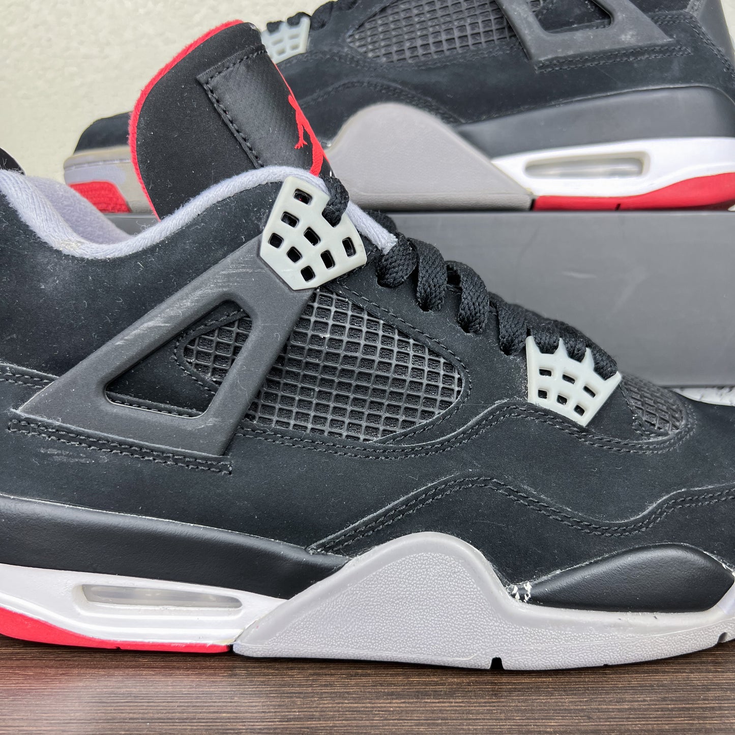 Air Jordan 4 Retro Bred (2012)