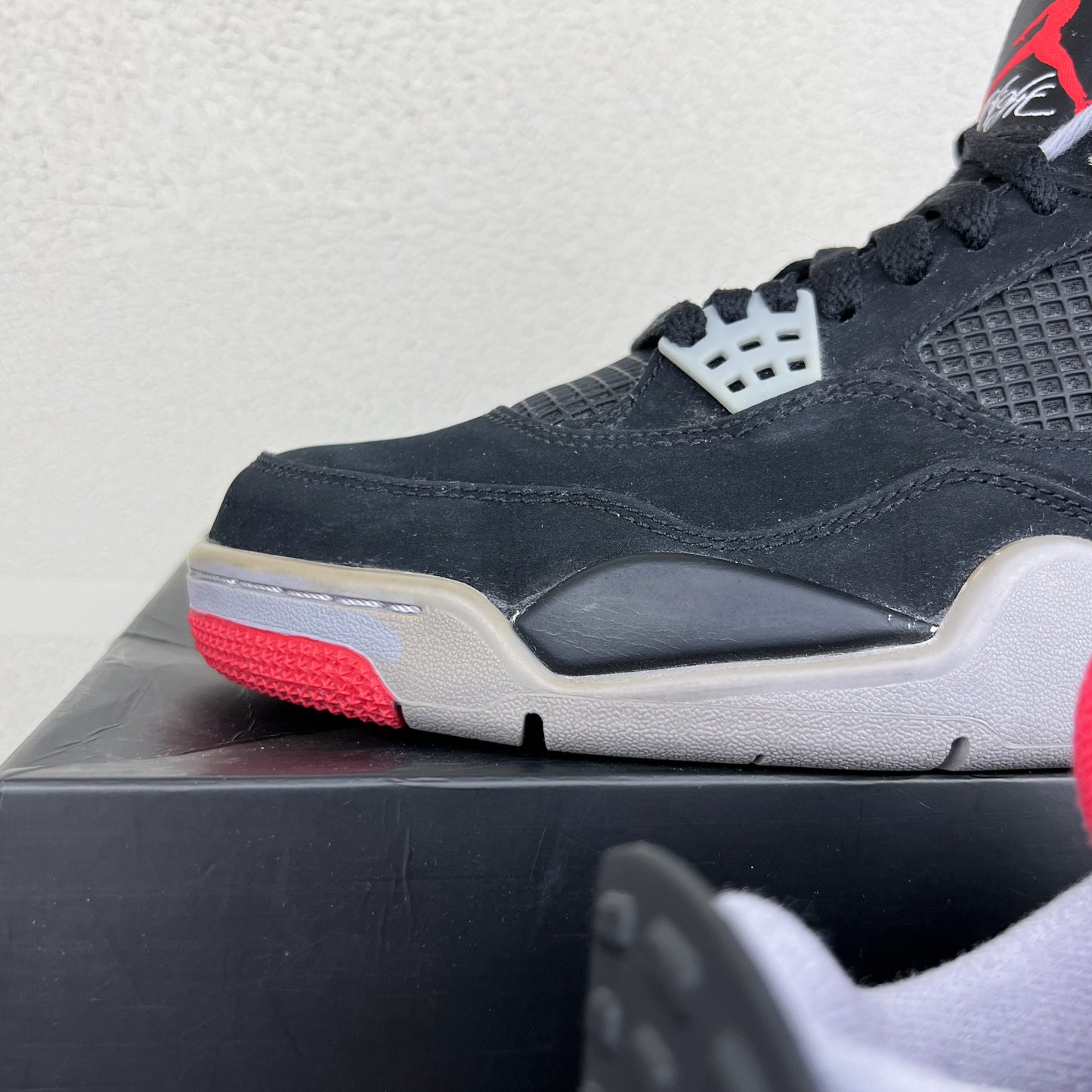 Air Jordan 4 Retro Bred (2012)