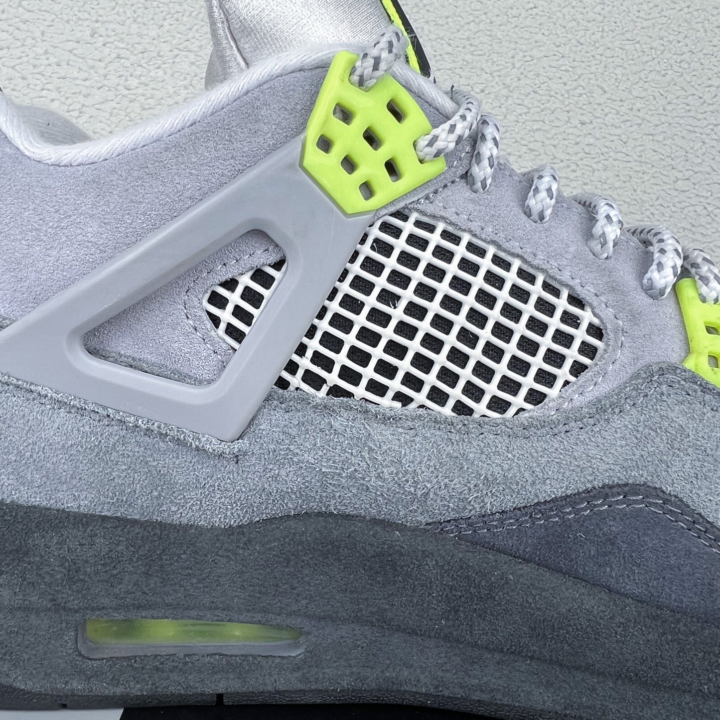 Nike Air Jordan 4 SE Neon