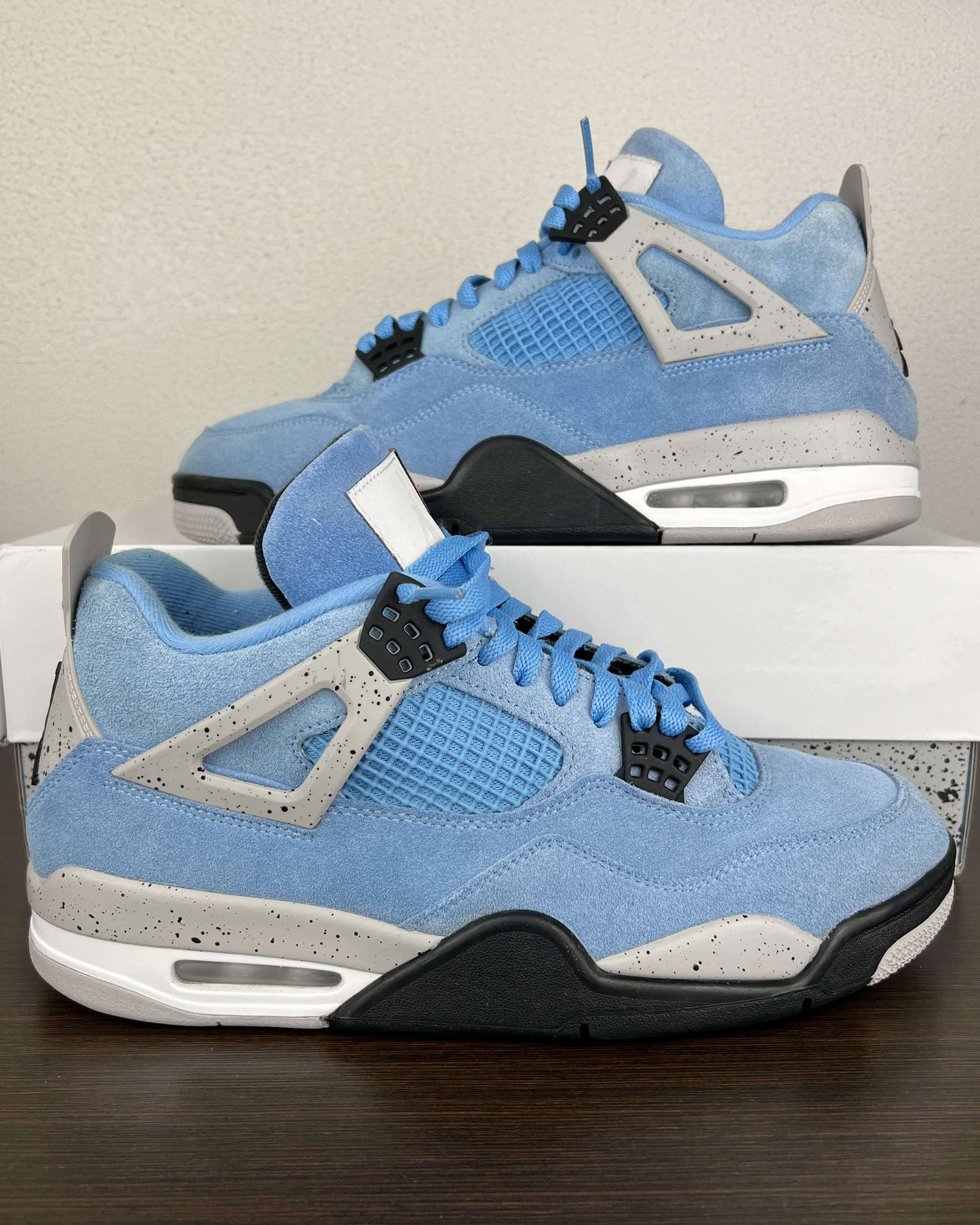 Nike Air Jordan 4 University Blue
