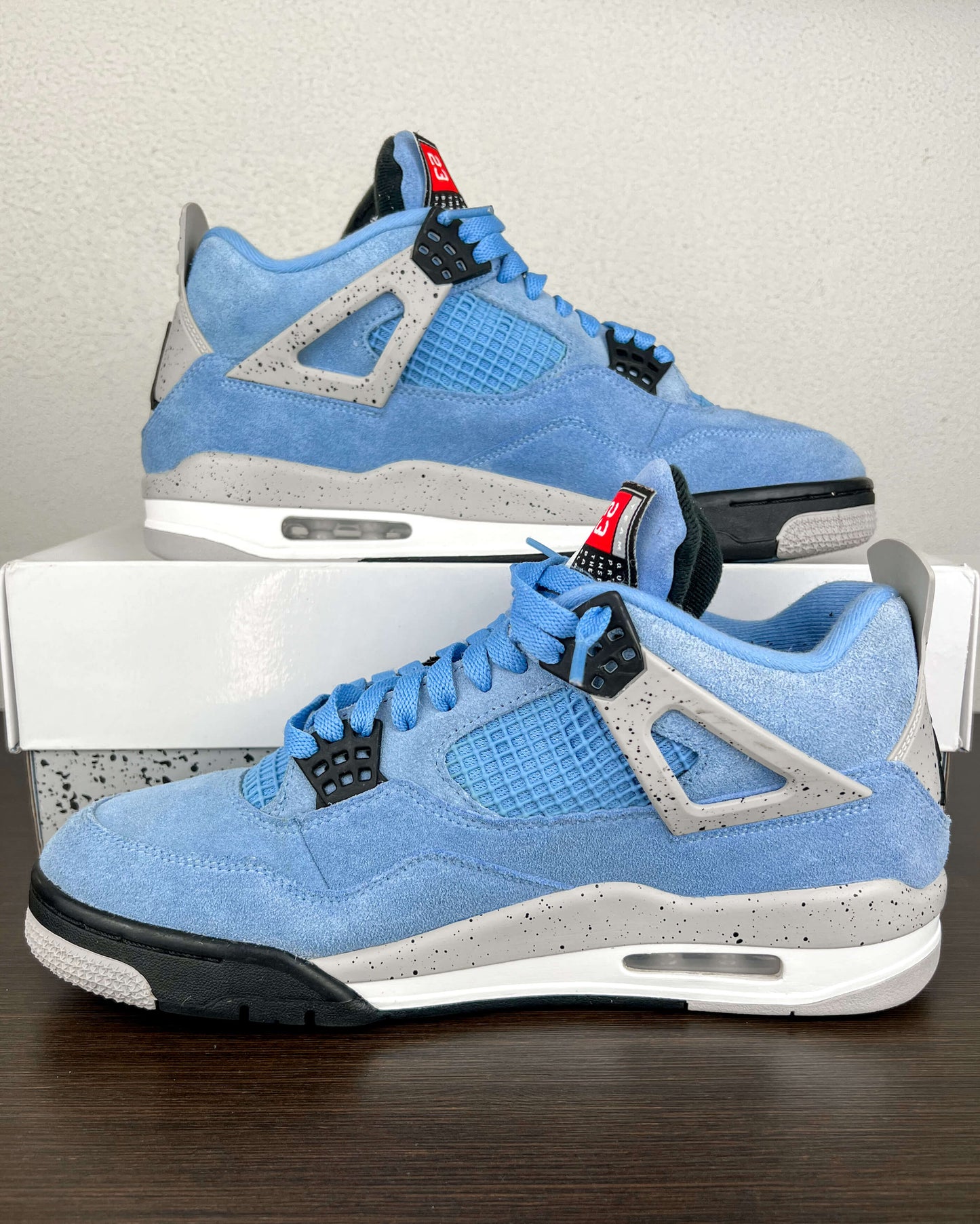 Nike Air Jordan 4 University Blue
