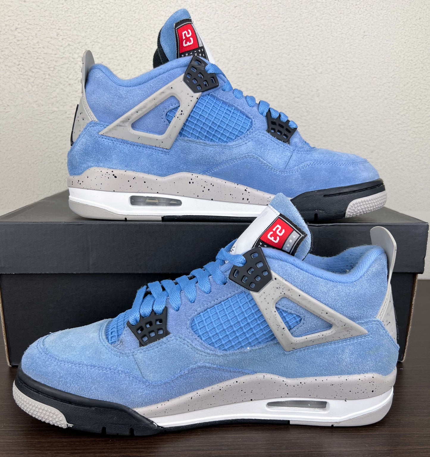 Nike Air Jordan 4 University Blue