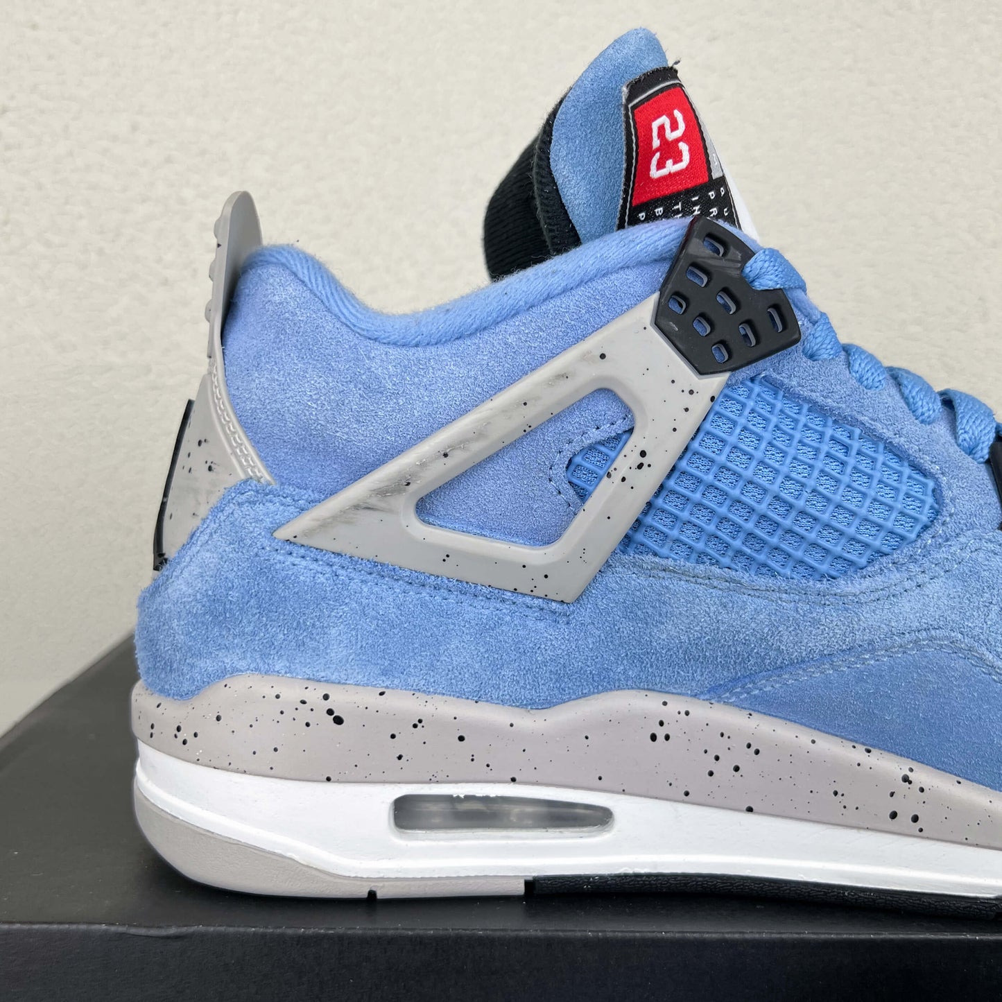 Nike Air Jordan 4 University Blue