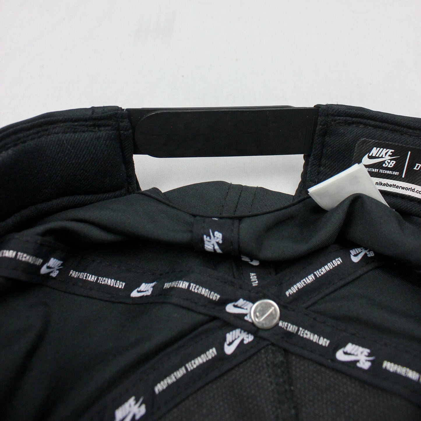 Nike SB Dri-Fit Snap Back Cap