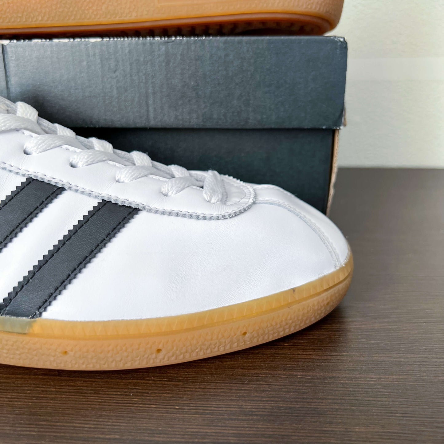 Adidas Originals Munchen White Black Gum