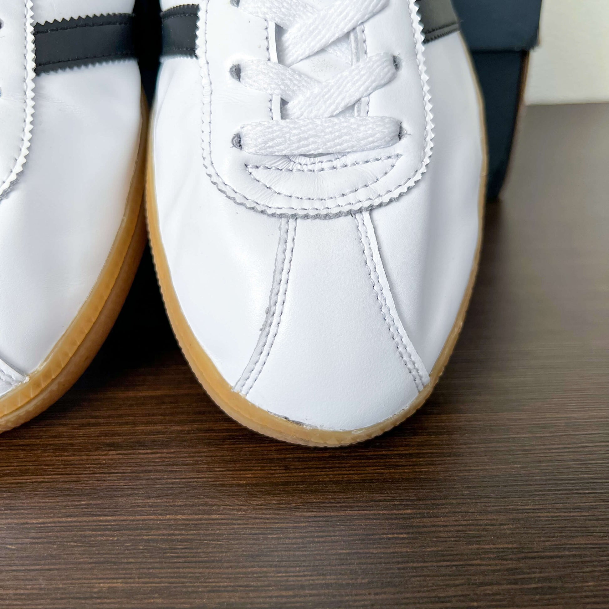 Adidas Originals Munchen White Black Gum
