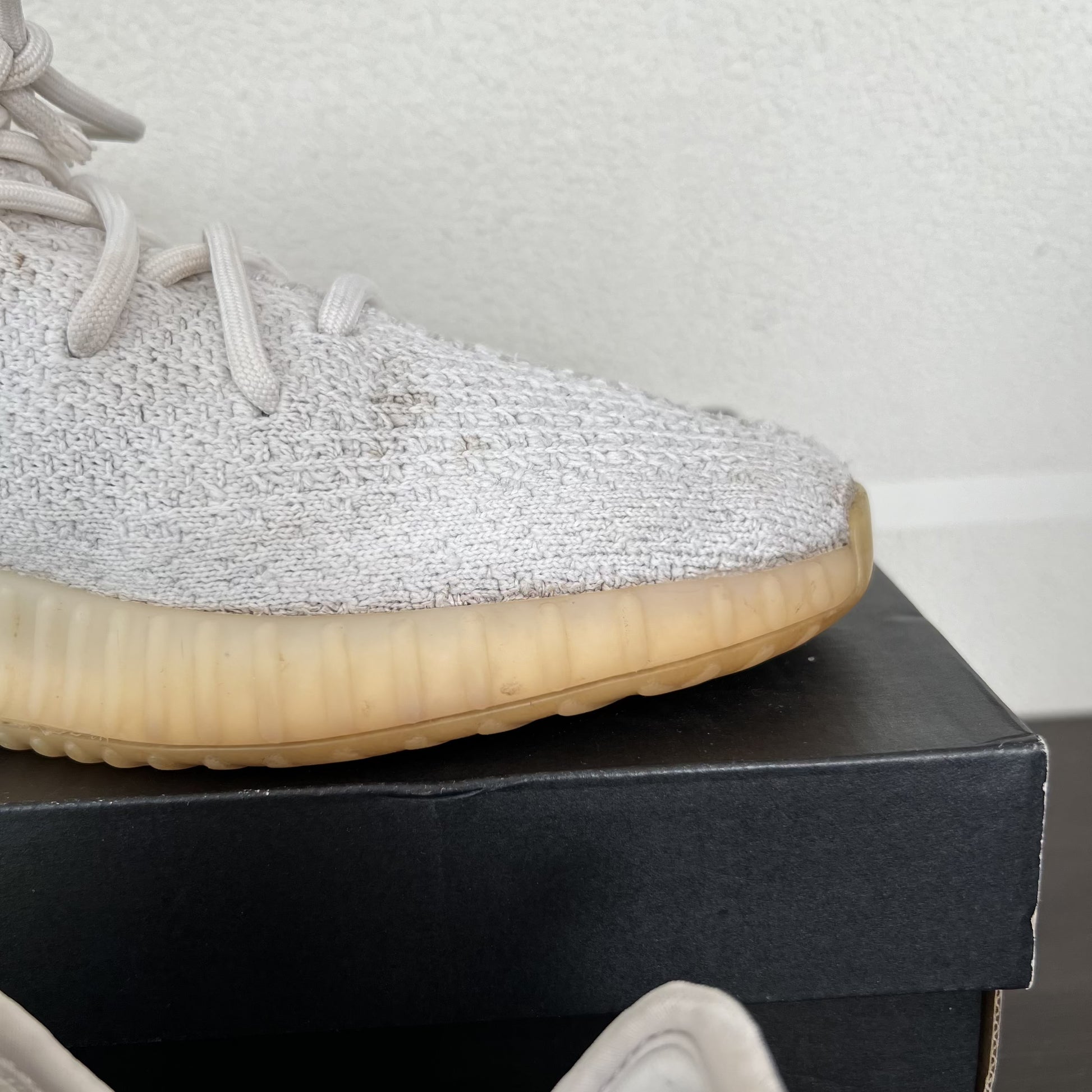 Adidas Yeezy Boost 350 V2 Cream