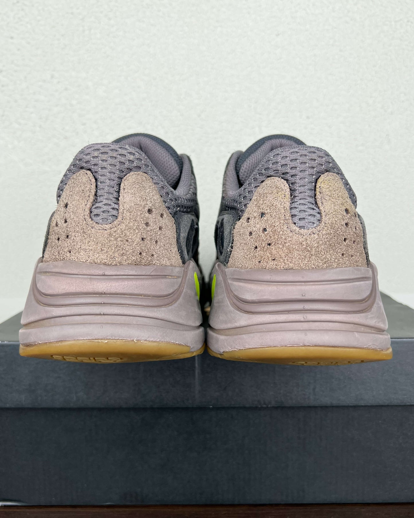 Adidas Yeezy Boost 700 Mauve