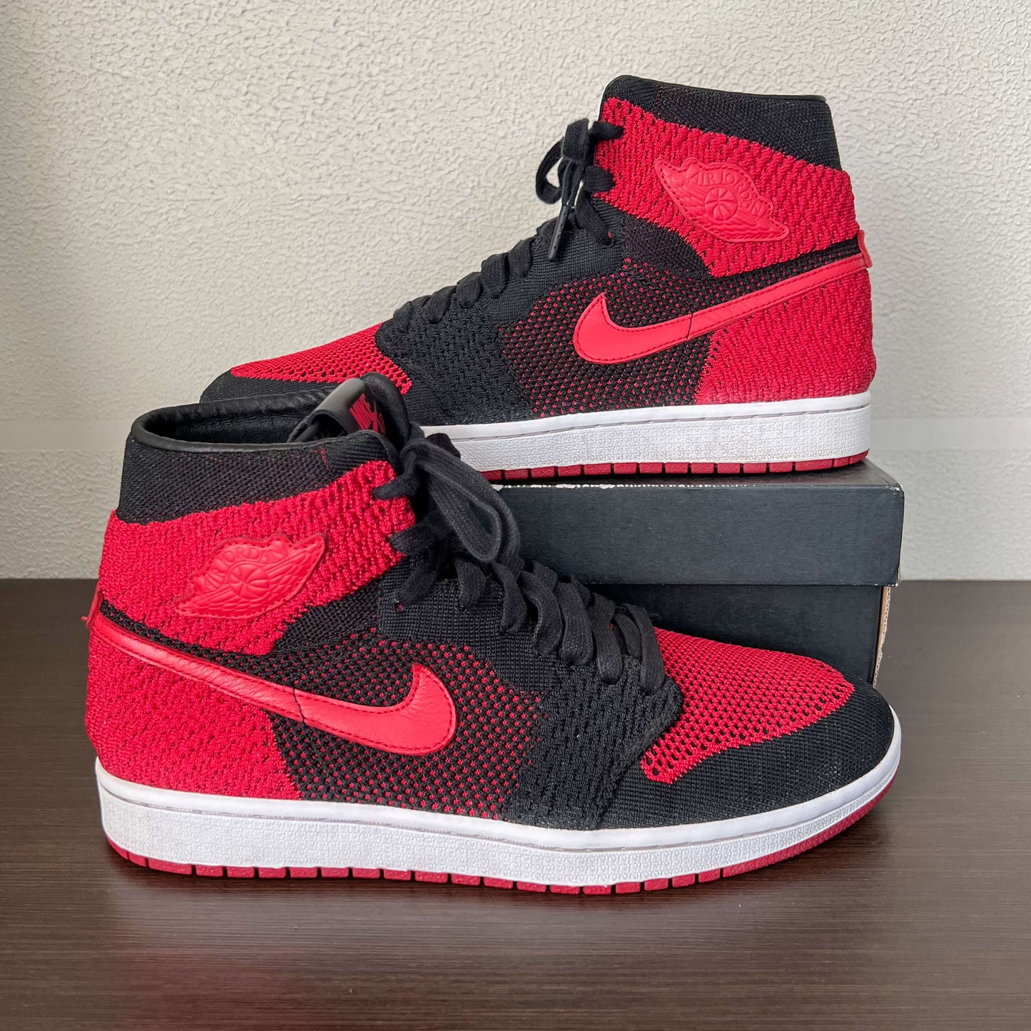 Air Jordan 1 High Flyknit Bred