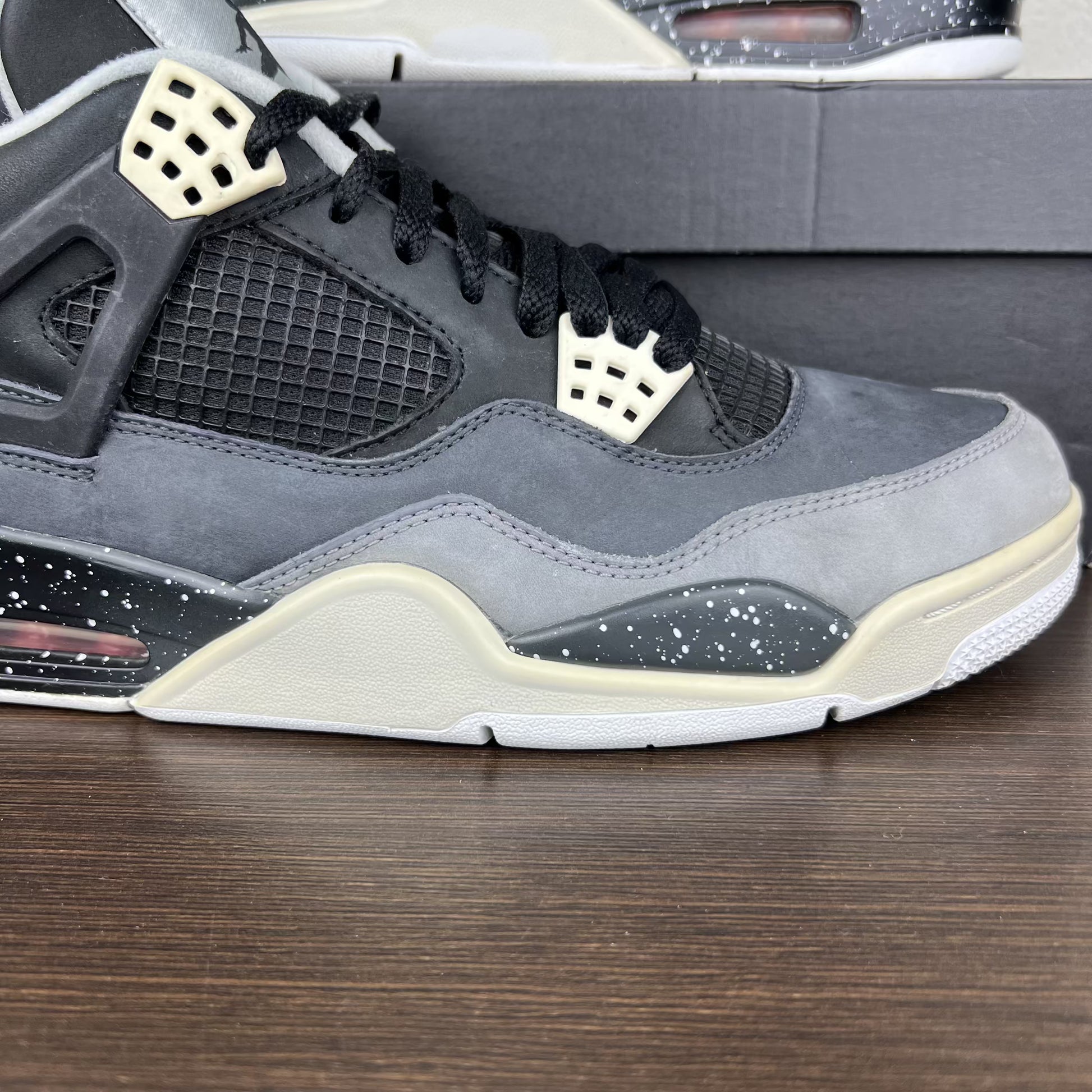 Air Jordan 4 Fear Pack