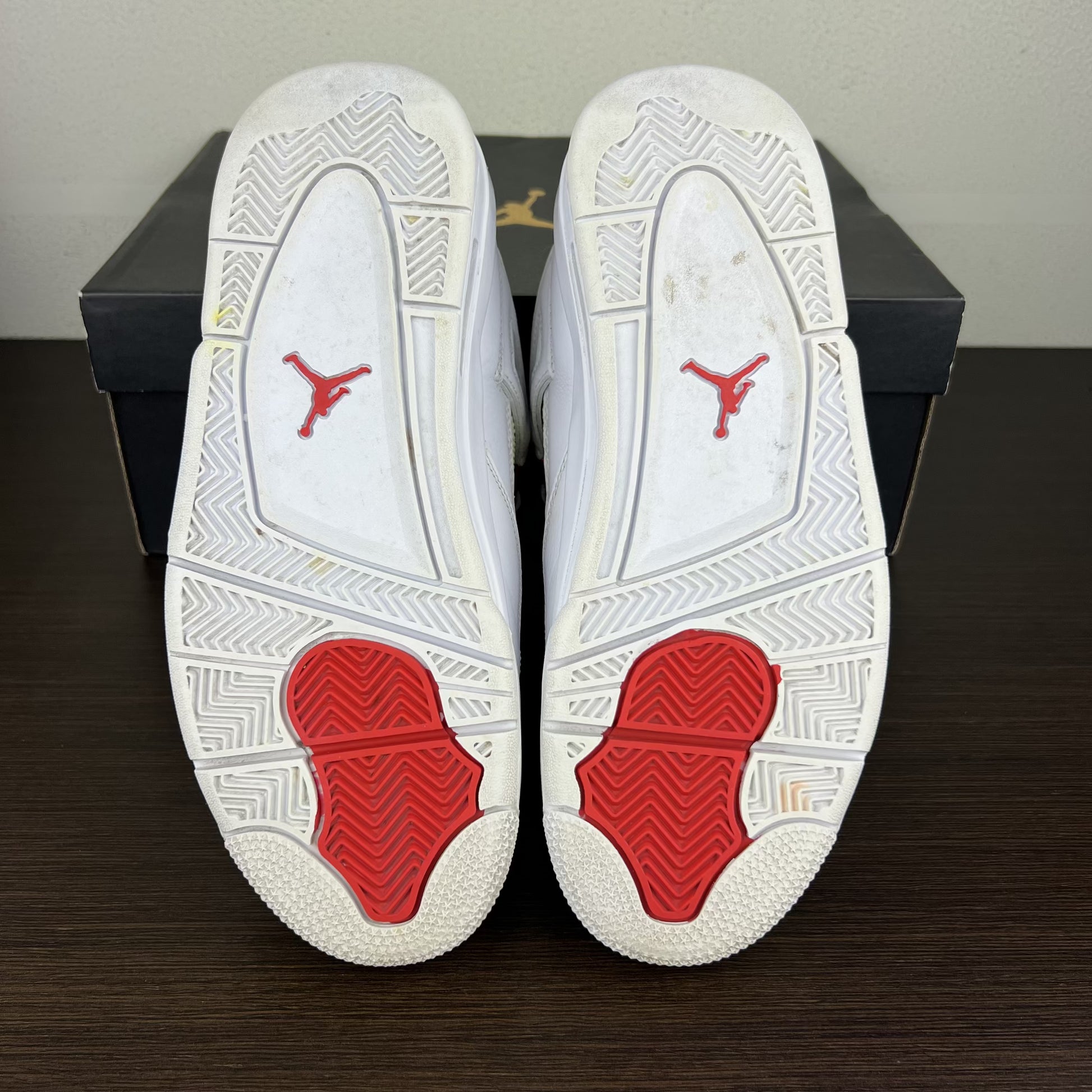 Air Jordan 4 Metallic Red