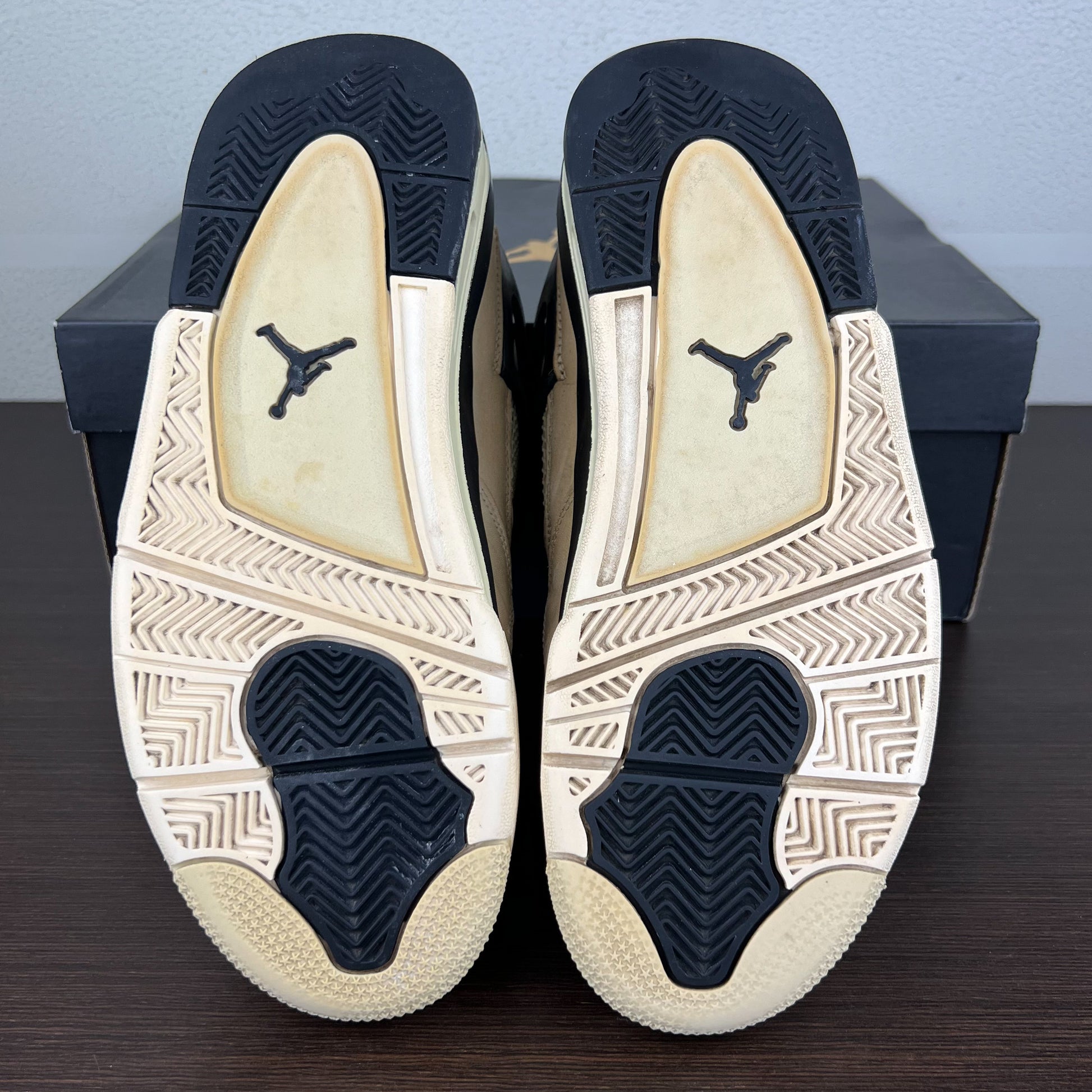 Air Jordan 4 Retro Fossil