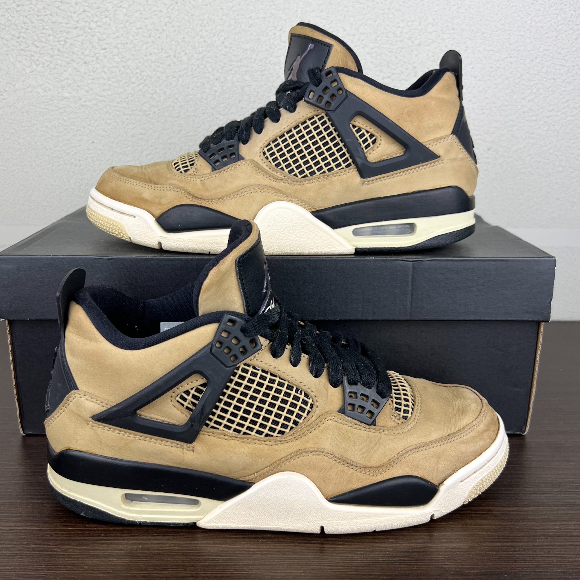 Air Jordan 4 Retro Fossil
