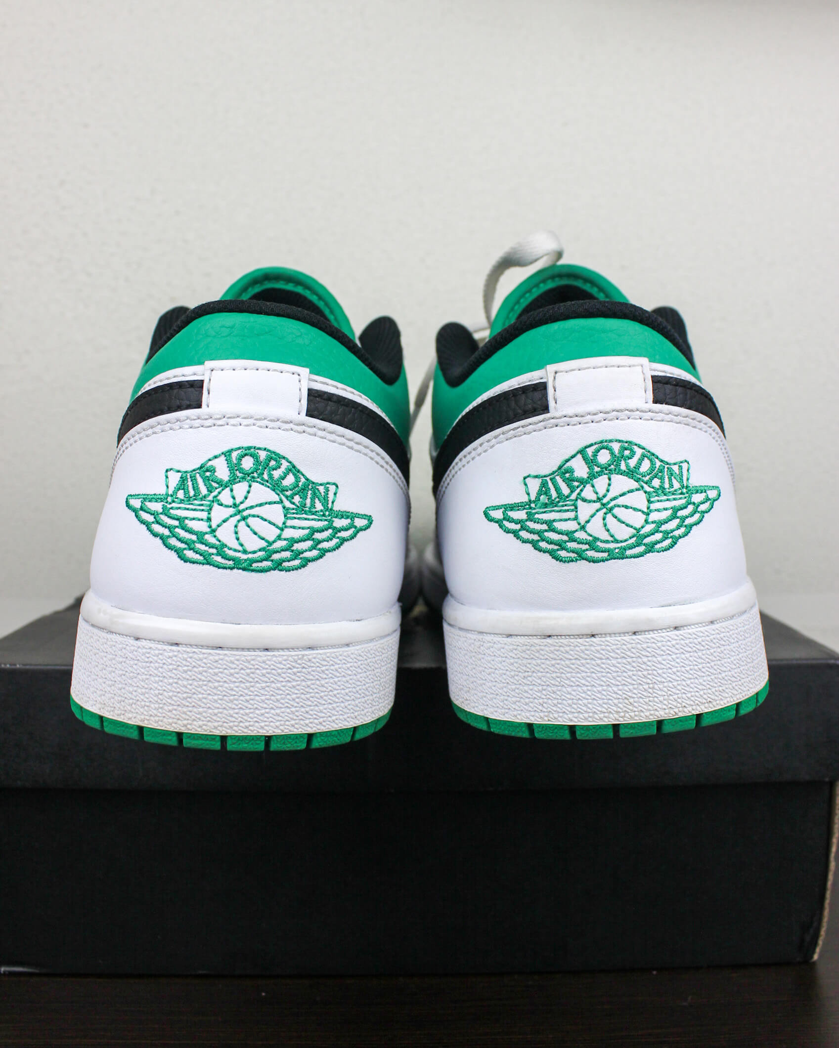 Nike Air Jordan 1 Low Lucky Green