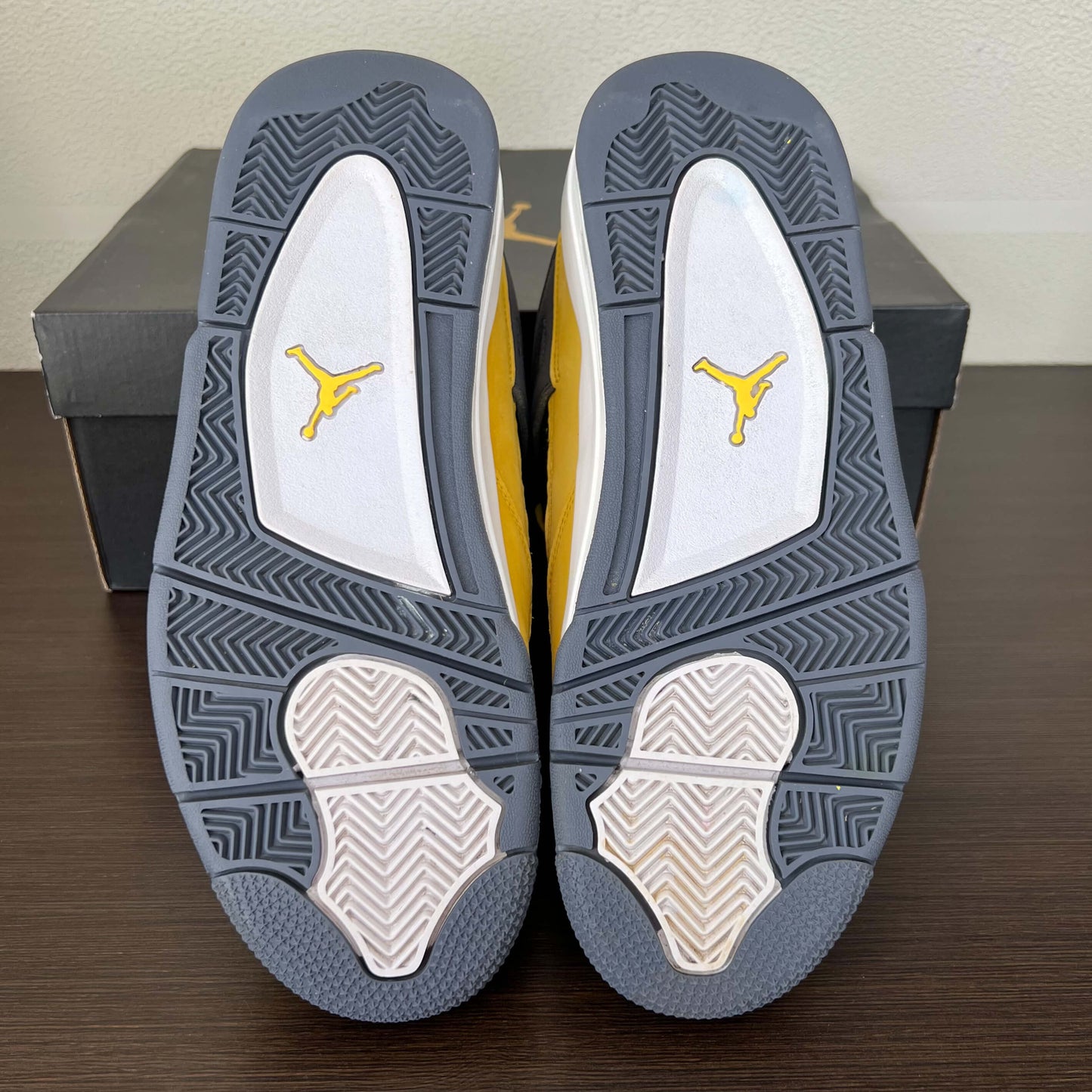 Nike Air Jordan 4 Lightning