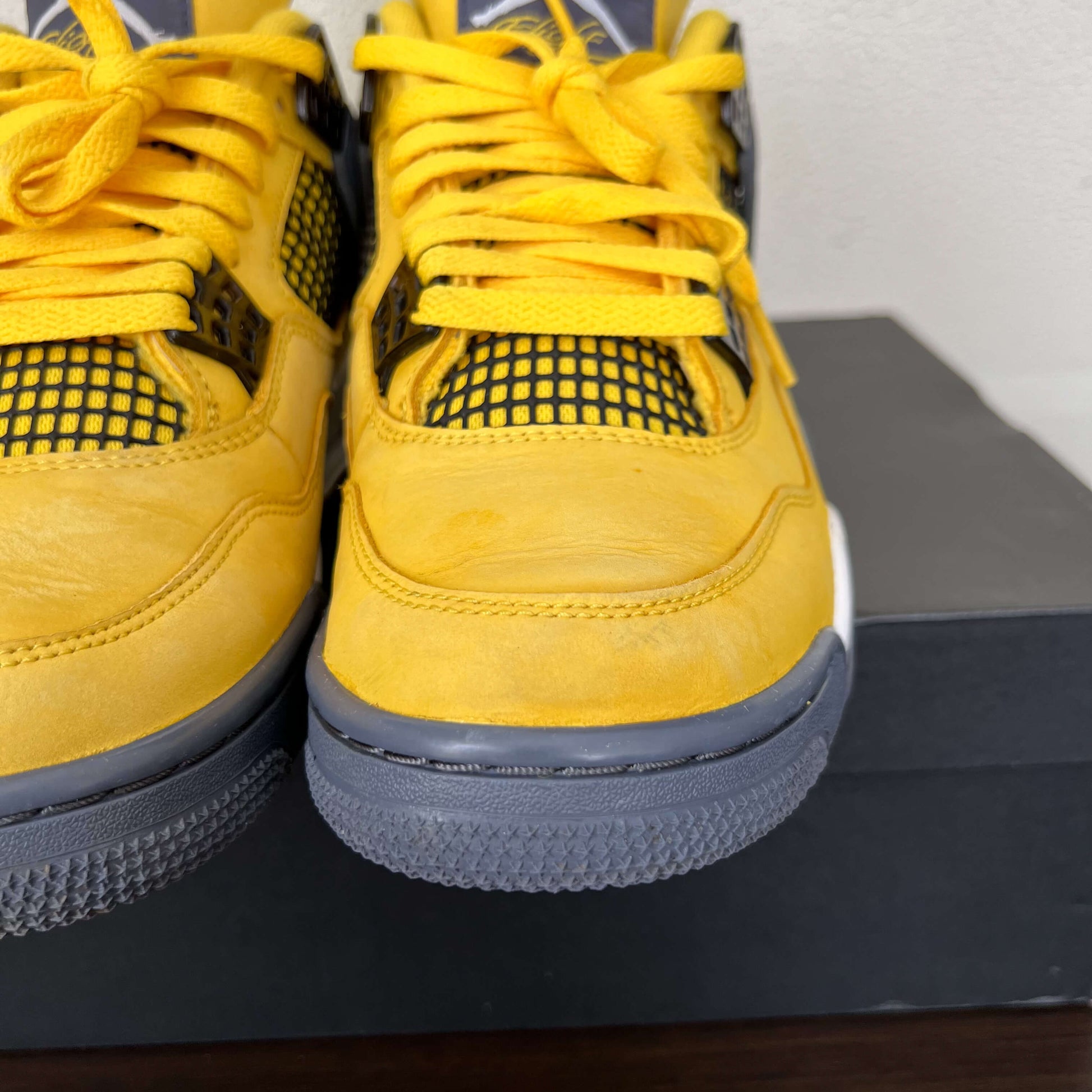 Nike Air Jordan 4 Lightning
