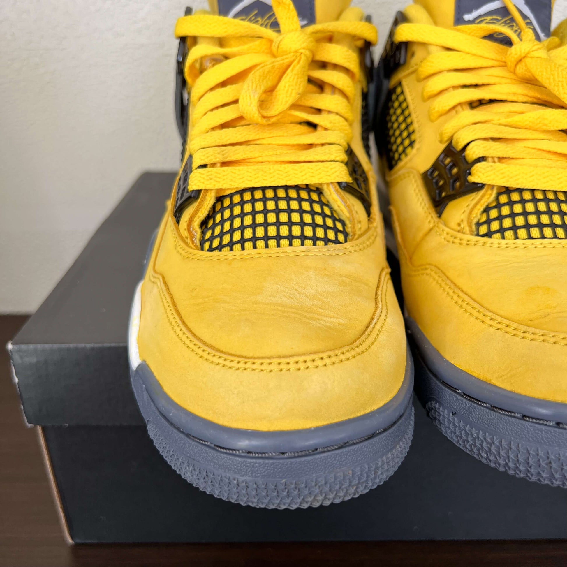Nike Air Jordan 4 Lightning