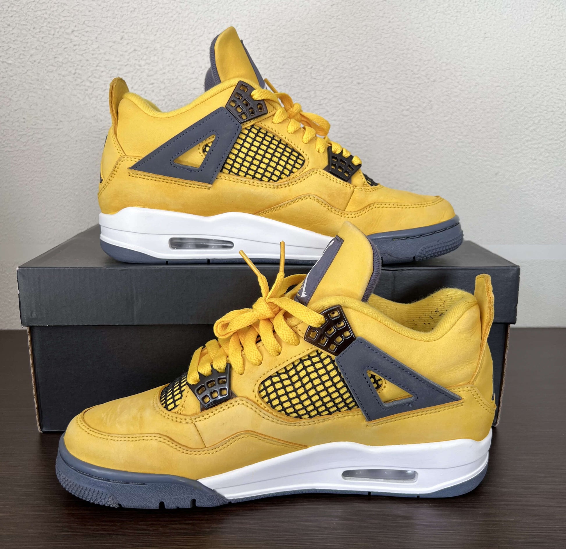 Nike Air Jordan 4 Lightning