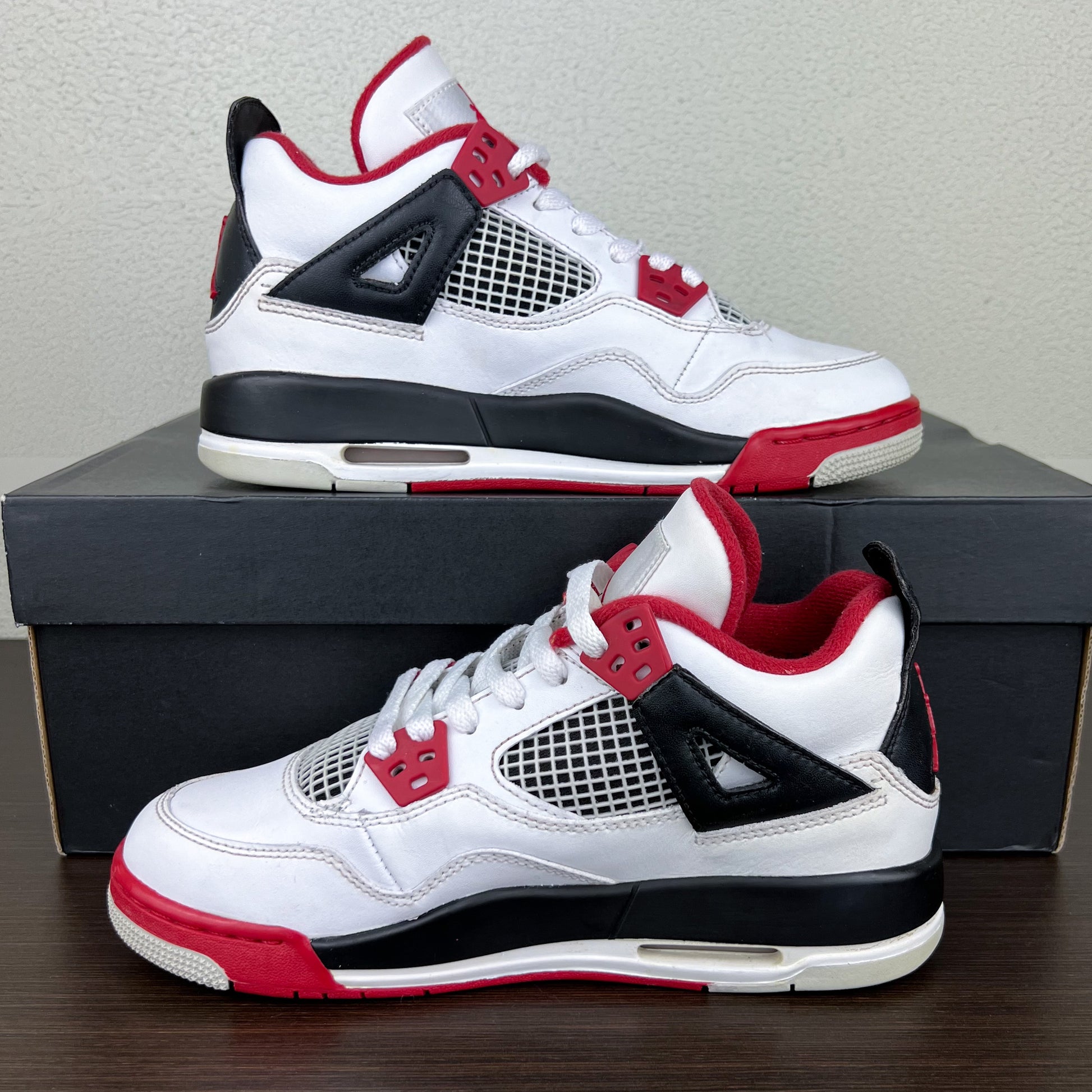 Nike Air Jordan 4 Retro Fire Red (GS, 2012)