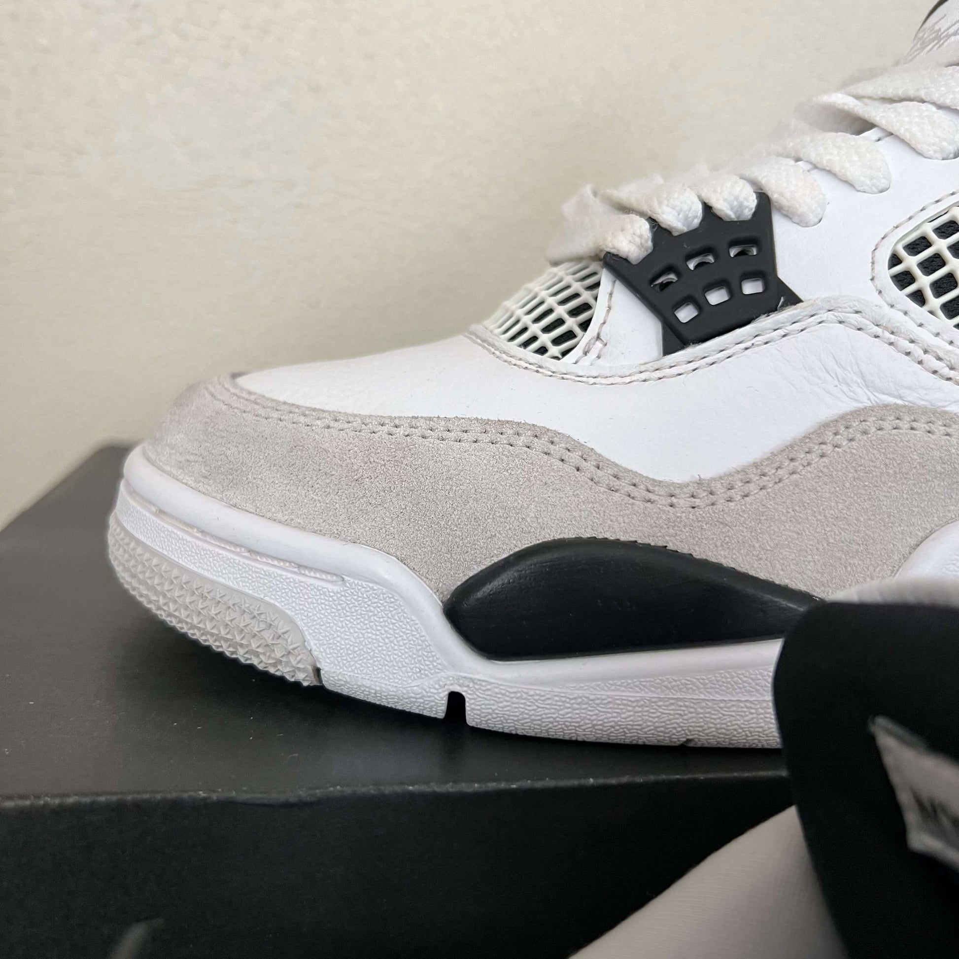 Nike Air Jordan 4 Retro Military Black