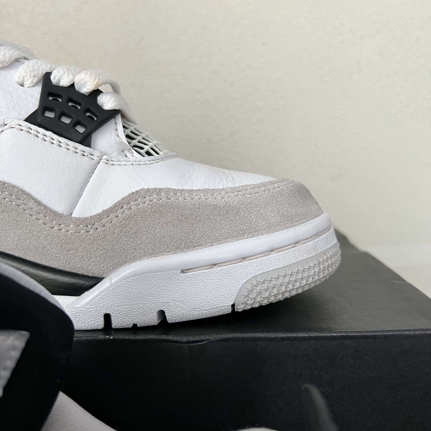 Nike Air Jordan 4 Retro Military Black