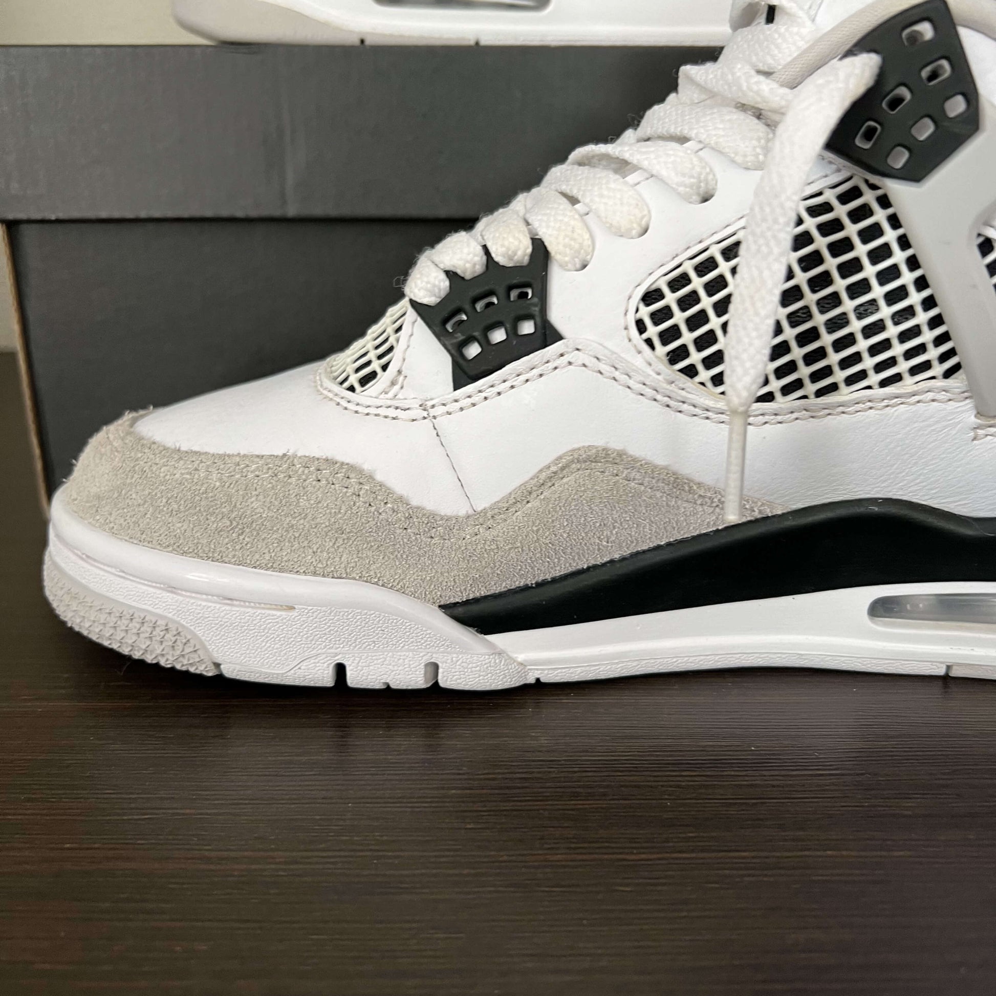 Nike Air Jordan 4 Retro Military Black