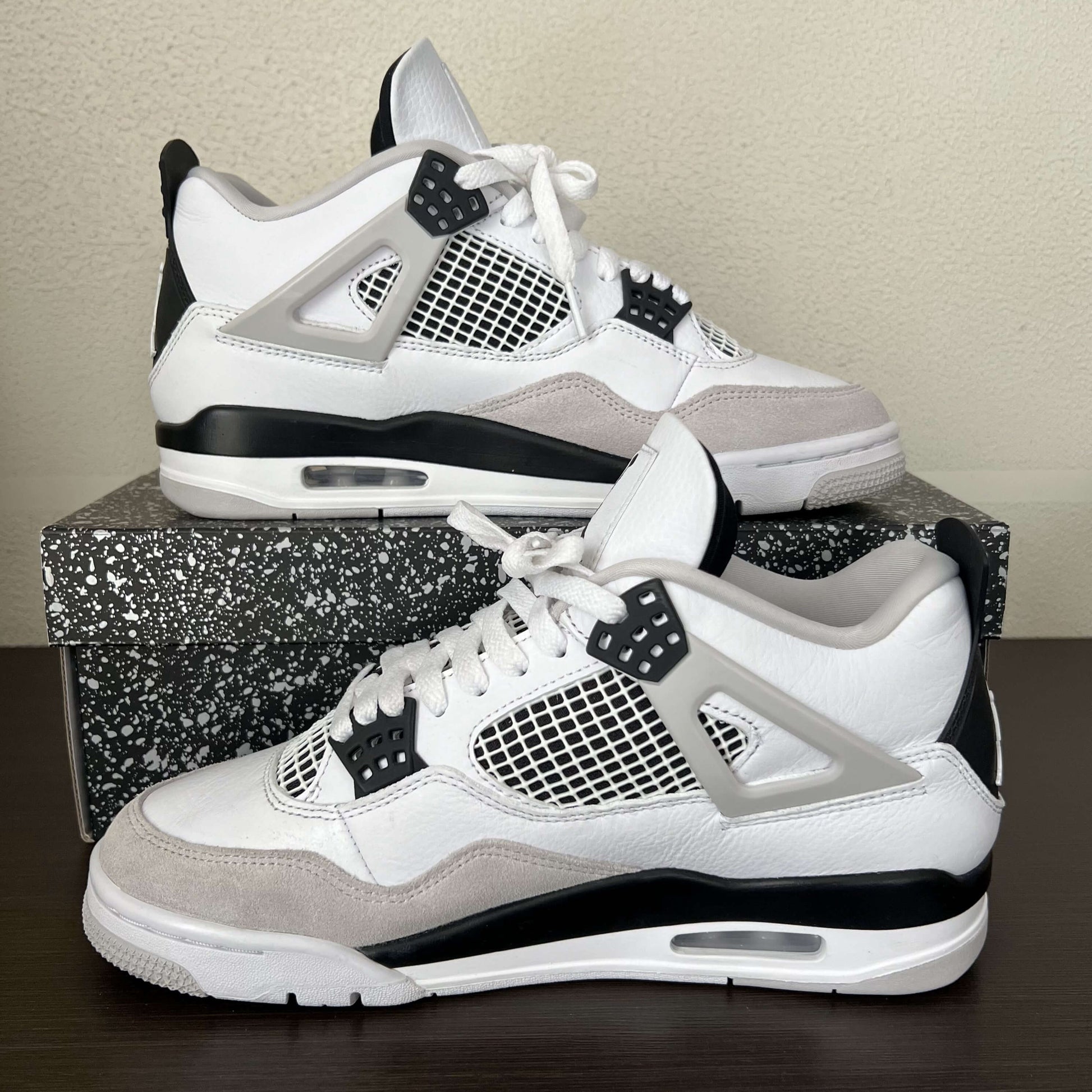 Nike Air Jordan 4 Retro Military Black