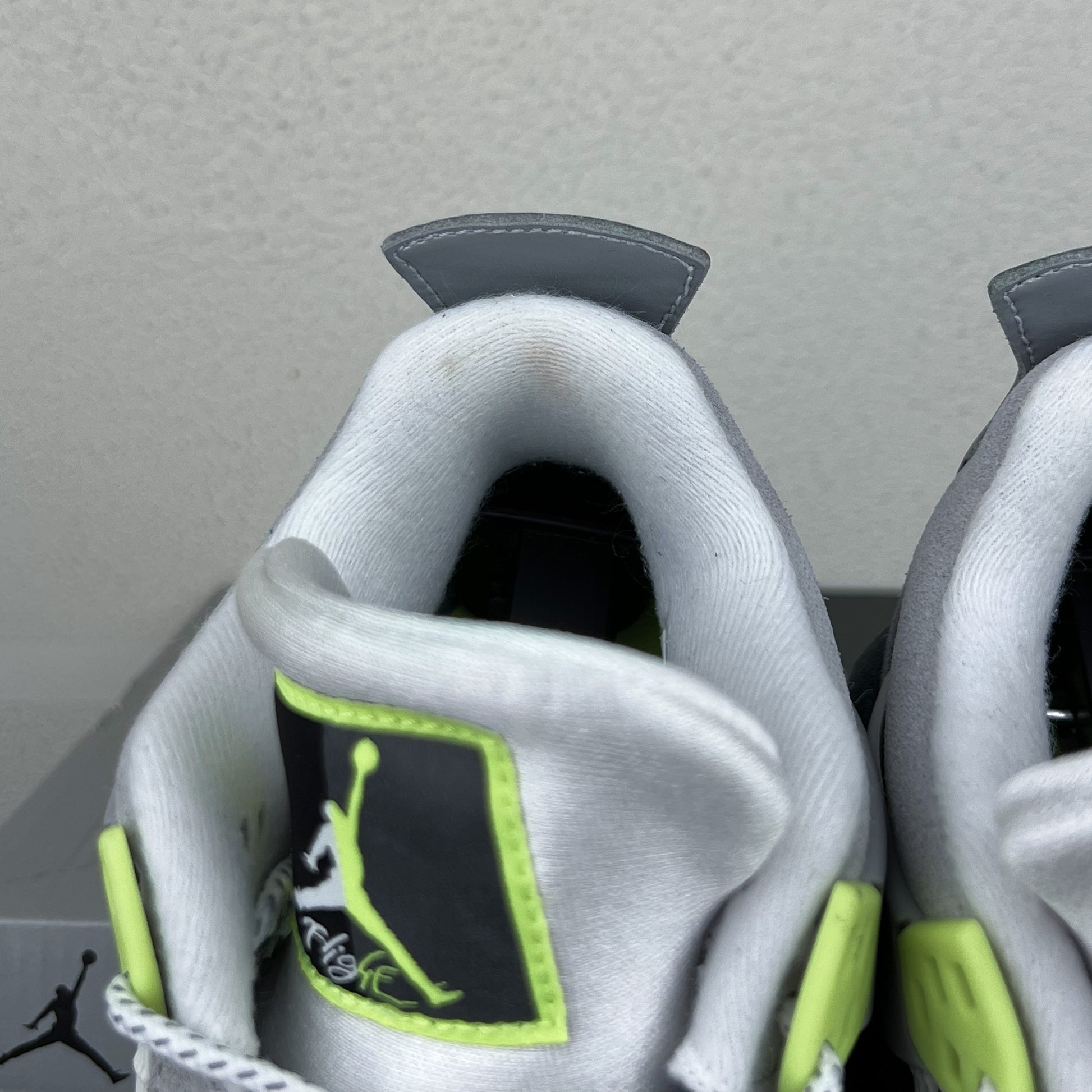Nike Air Jordan 4 SE Neon GS
