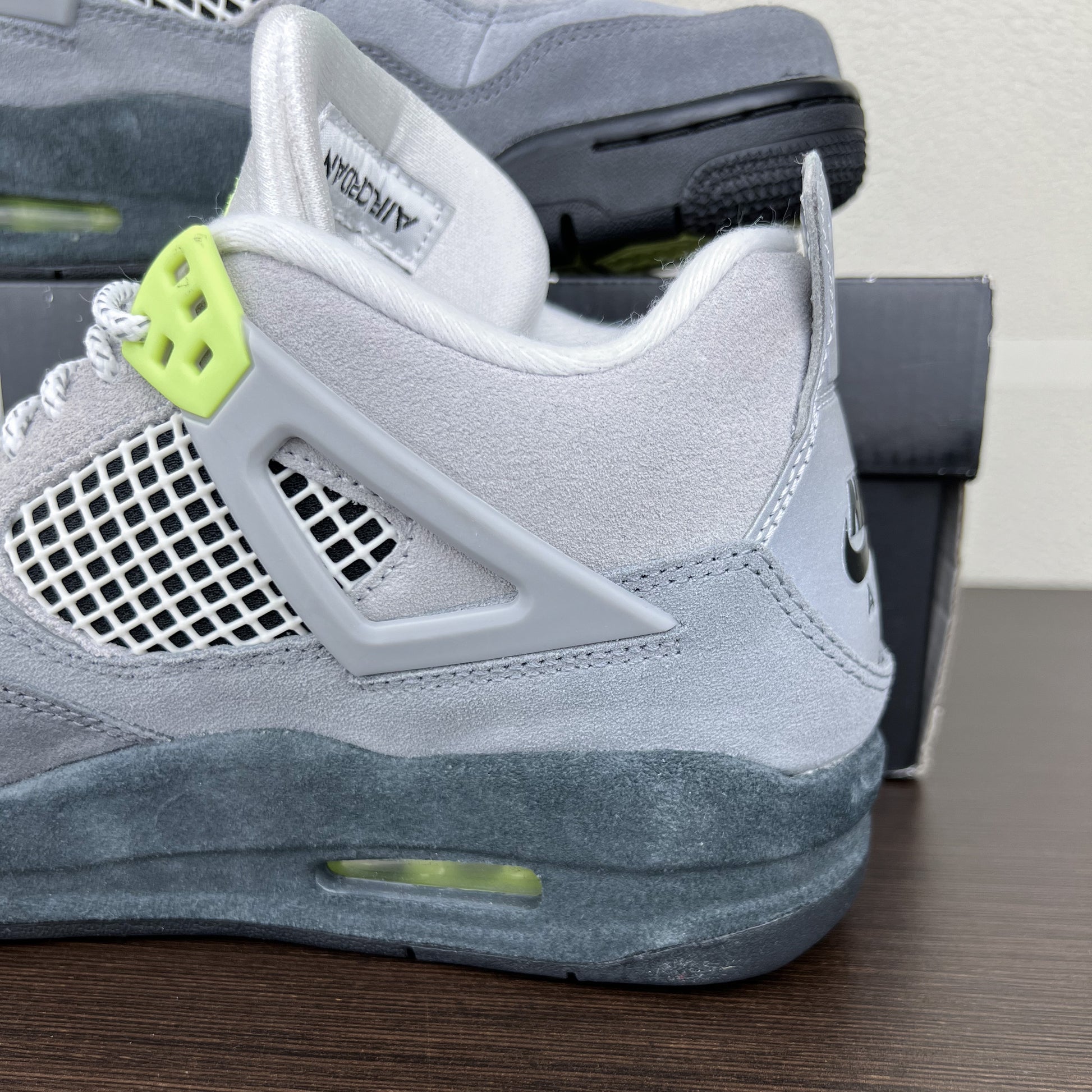 Nike Air Jordan 4 SE Neon GS