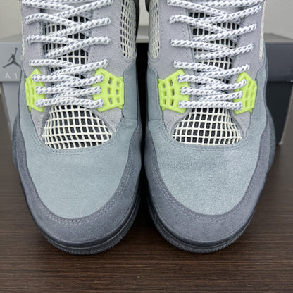 Nike Air Jordan 4 SE Neon