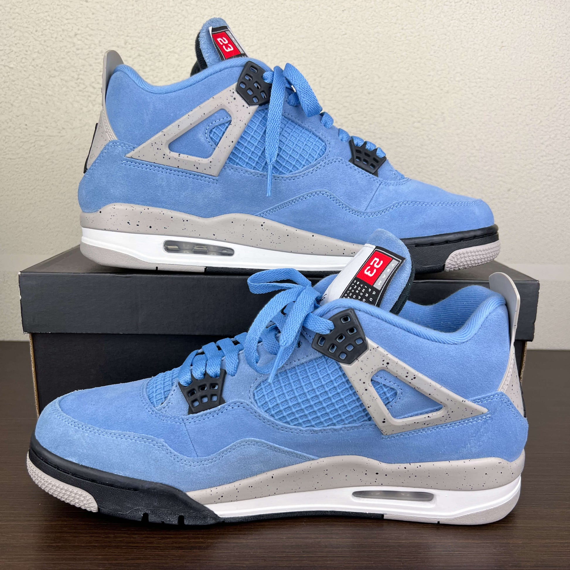 Nike Air Jordan 4 University Blue
