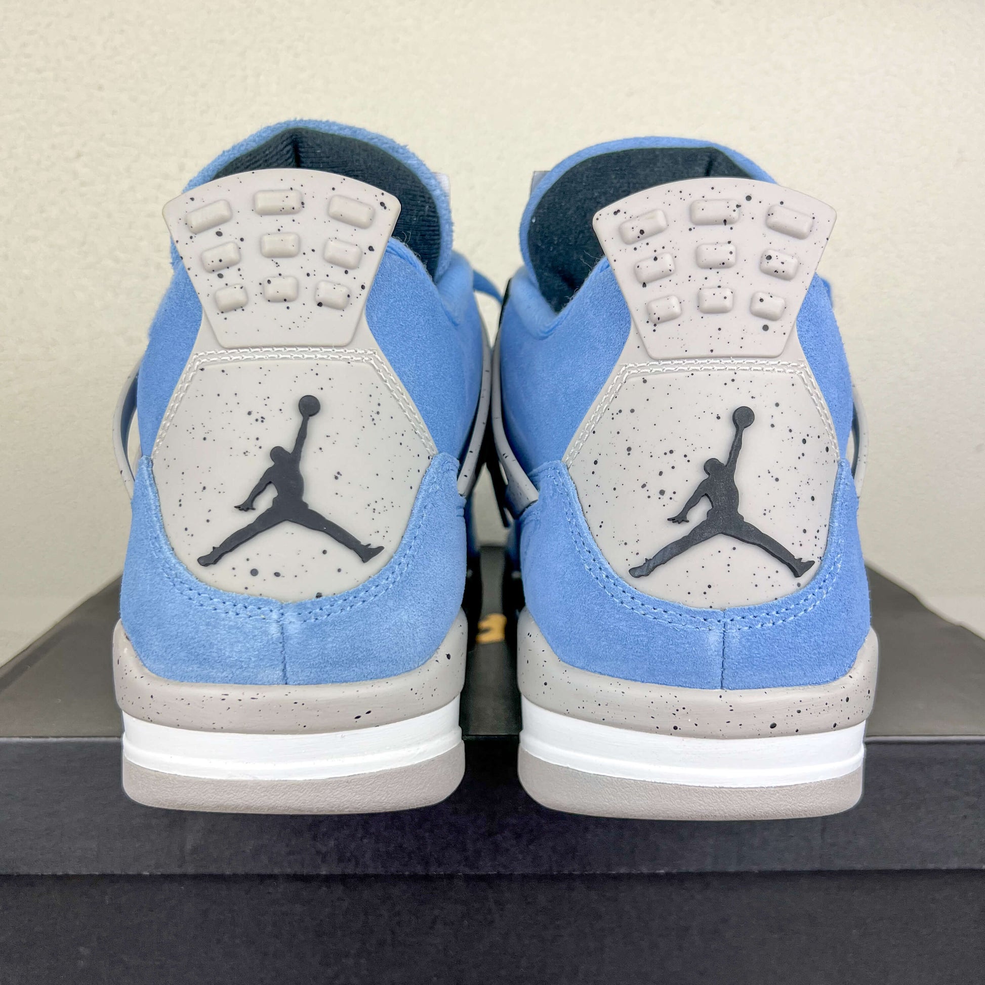 Nike Air Jordan 4 University Blue