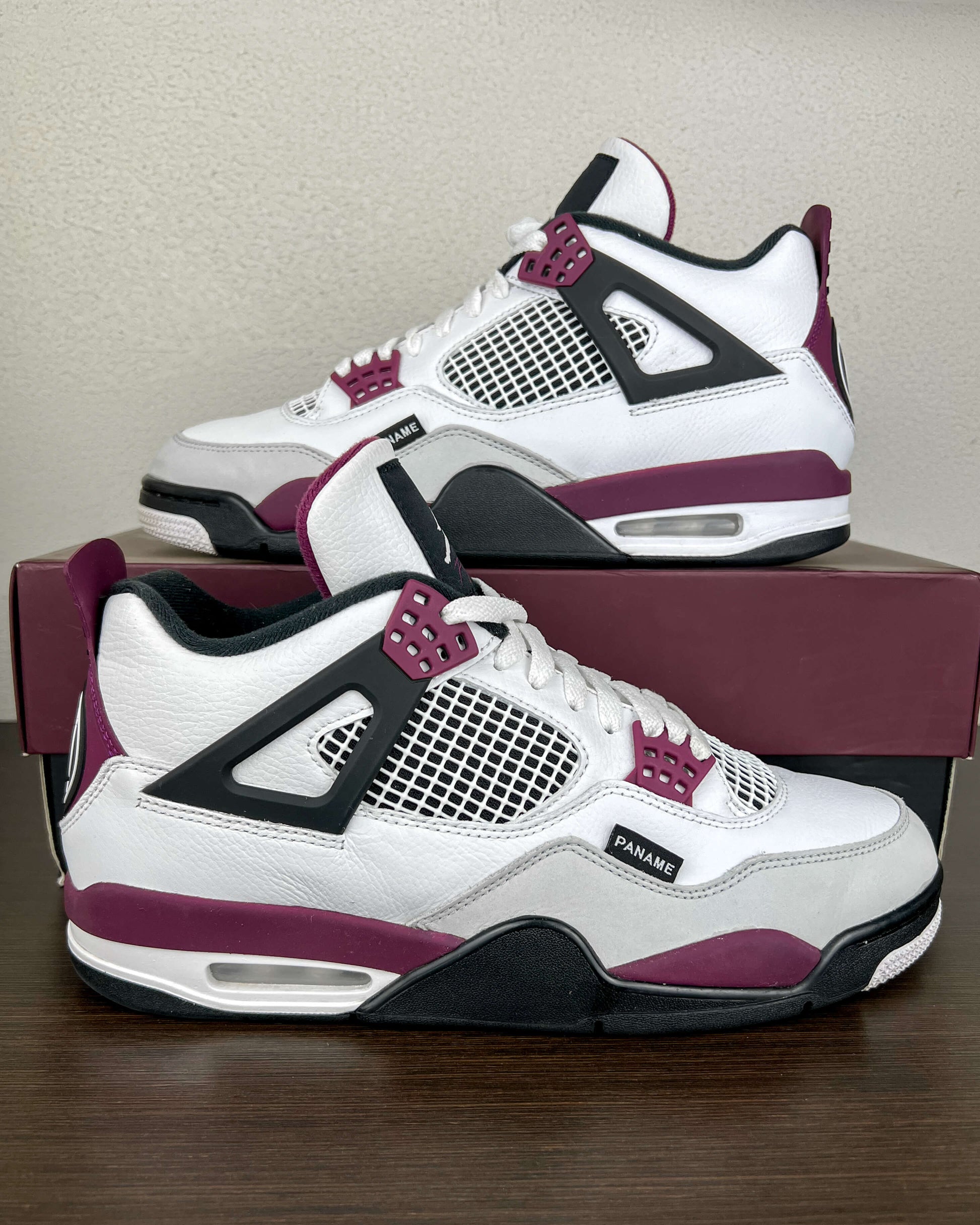 Nike Air Jordan 4 x Paris Saint Germain