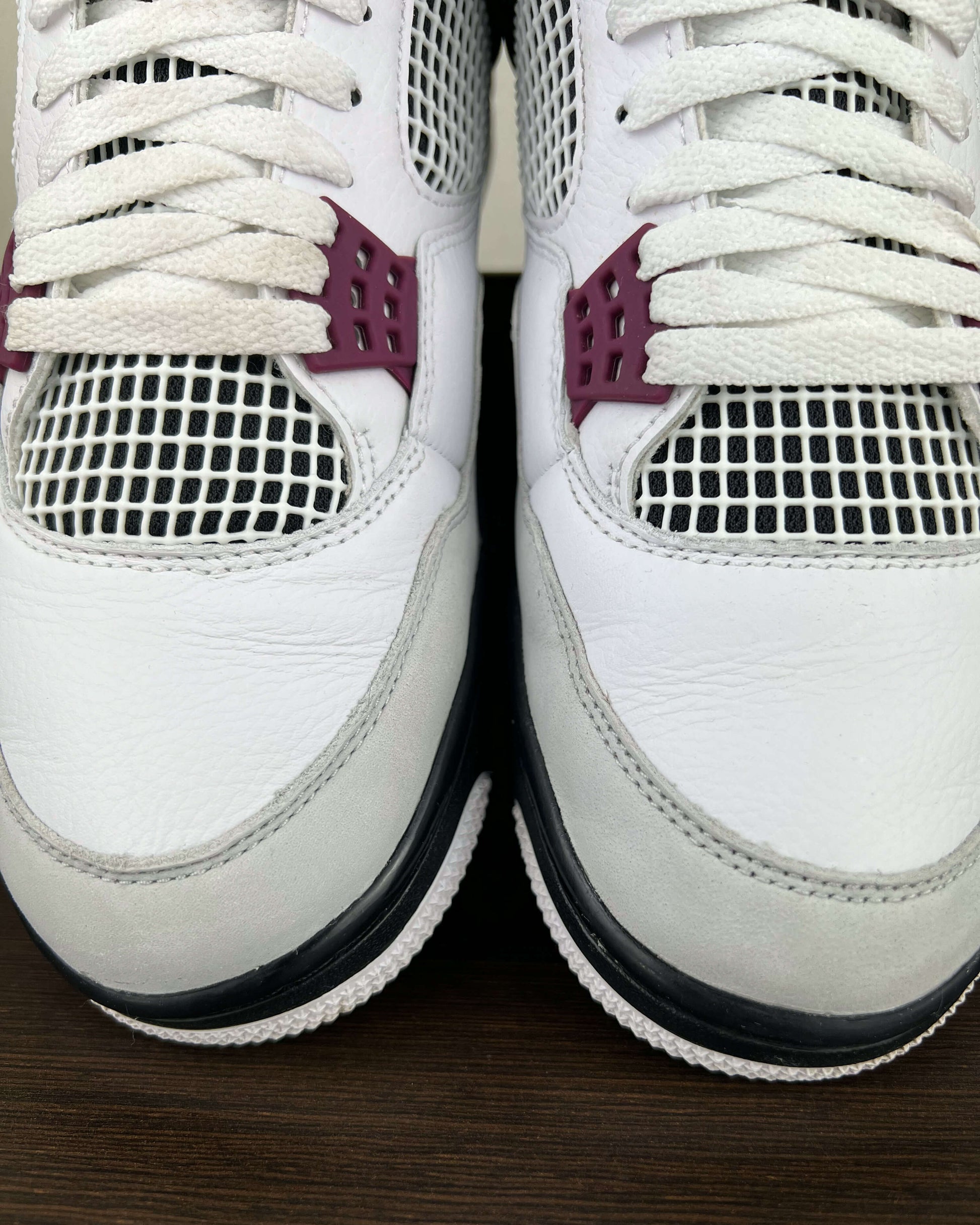 Nike Air Jordan 4 x Paris Saint Germain