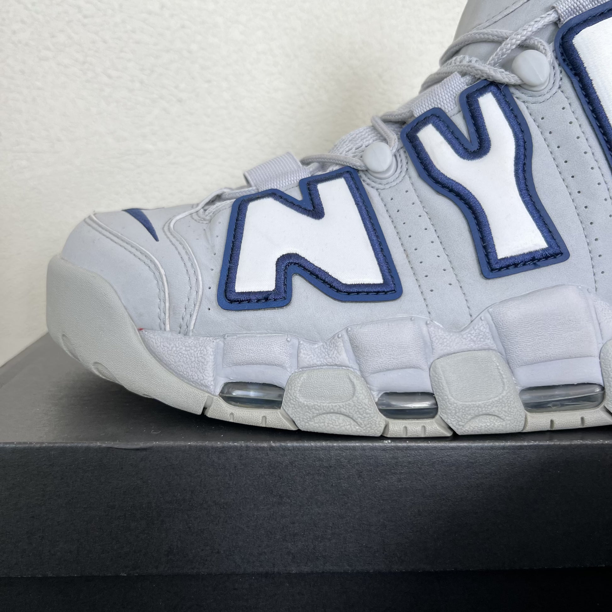 Nike Air More Uptempo NYC
