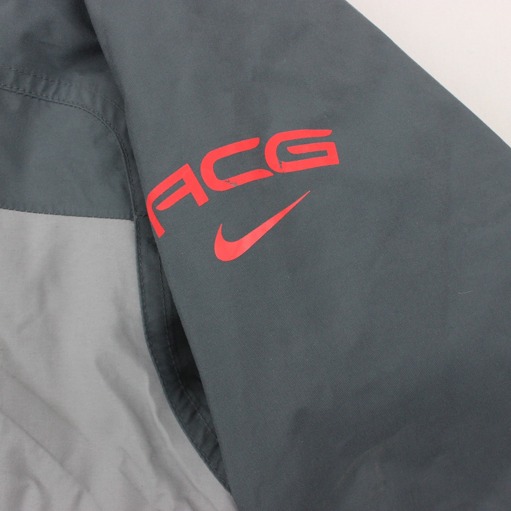 Vintage Y2K Nike ACG Storm-Fit 3 Layer Jacket